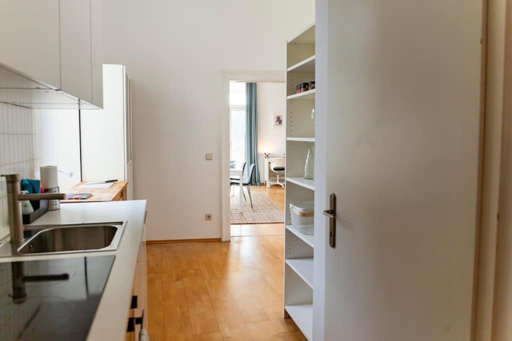 Savoir-Vivre In Unserer Zentralen Balkonwohnung Βιέννη Εξωτερικό φωτογραφία